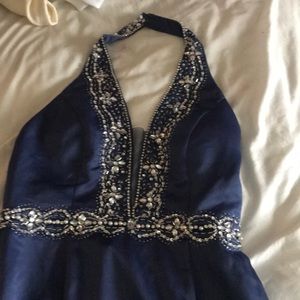 New never been worn prom dress